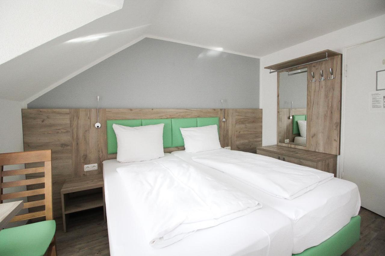 מינכן Hotel Pension Koeberl מראה חיצוני תמונה